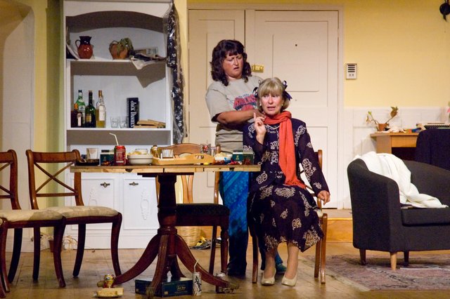 The Odd Couple (Female Version)