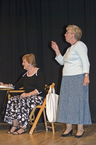 The Fat Lady Sings in Little Grimley (3)