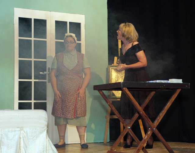 Real Inspector Hound (27)