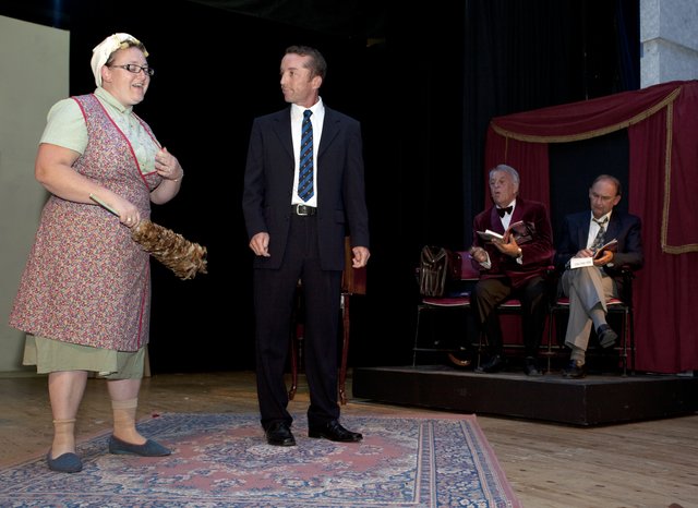 Real Inspector Hound (18)
