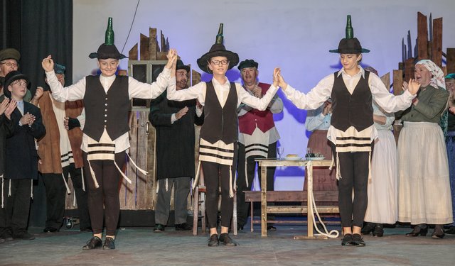 Fiddler on the Roof Dec 2017 (108)