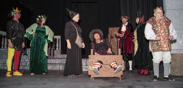 Wyrd Sisters (59)