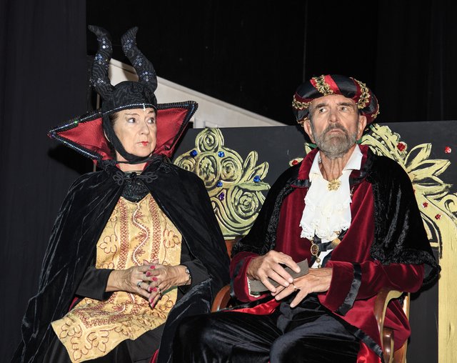 Wyrd Sisters (34)
