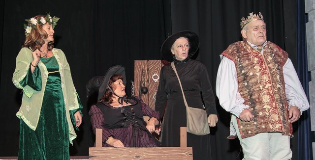 Wyrd Sisters (65)
