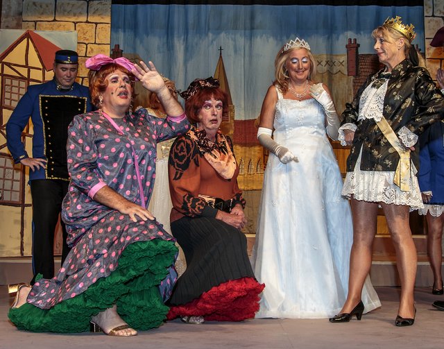 Cinderella 2 Uglies Revenge (107)