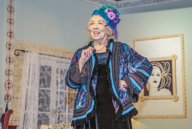 Blithe Spirit (18)