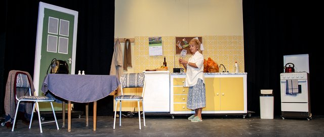 Shirley Valentine (2)